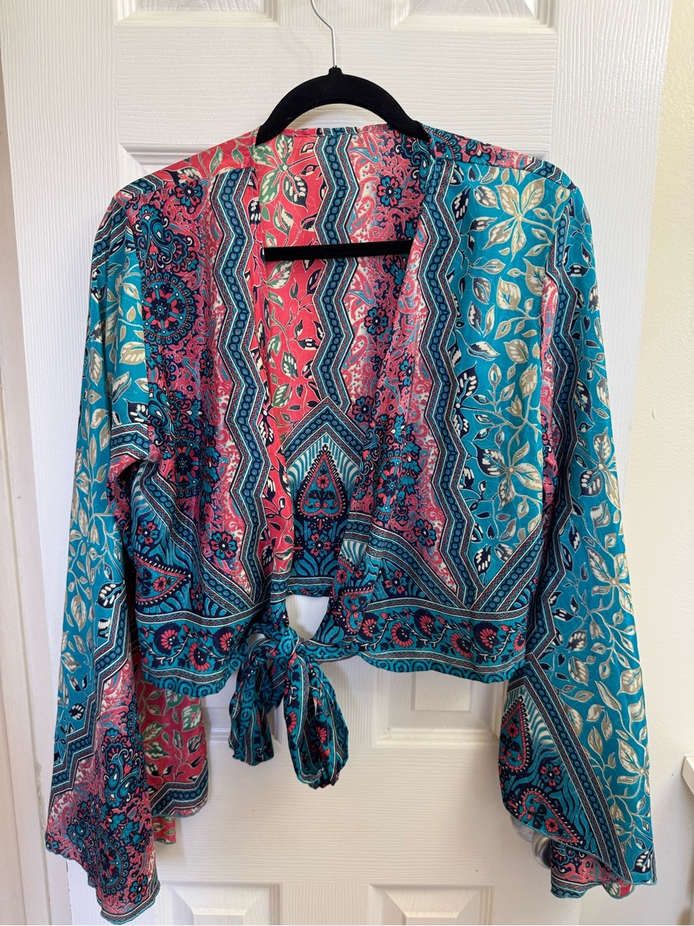 SHEIN Teal and Coral Floral Tie-Front Crop Top